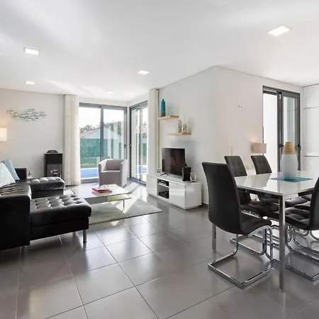 Luxury With Private Pool, Cleaning Included ヴィラ *
