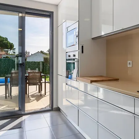 Near Obidos Lagoon And Surf Beaches, Cleaning Included * Foz do Arelho