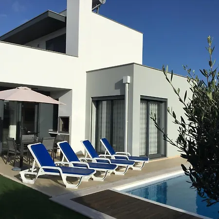 Near Obidos Lagoon And Surf Beaches, Cleaning Included * Foz do Arelho