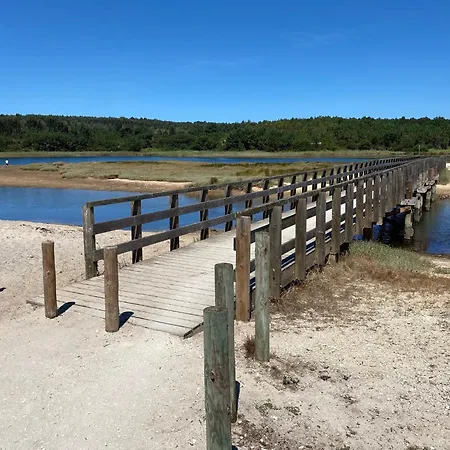 Near Obidos Lagoon And Surf Beaches, Cleaning Included